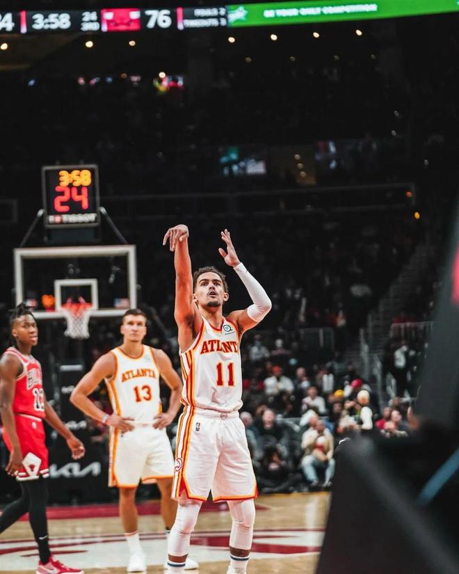 用数据与技 用数据与技