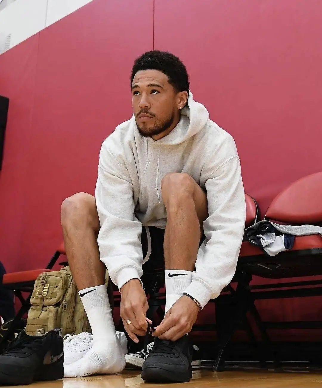 被舆论投射 被舆论投射